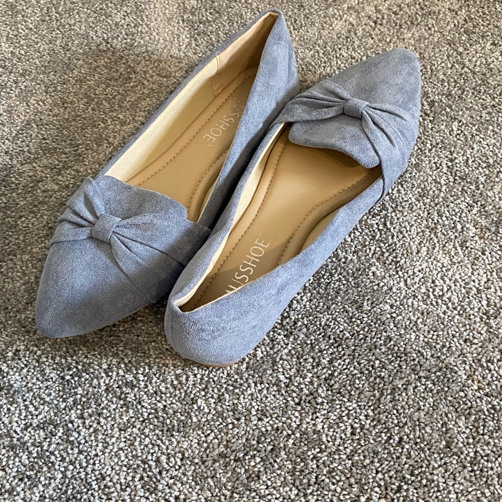 Flats - Picture 2 of 3